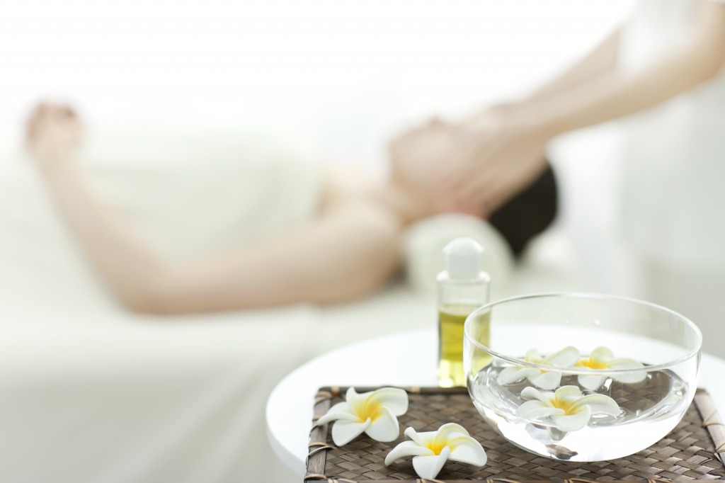 CBDオイルはマッサージオイルとしてもおすすめ